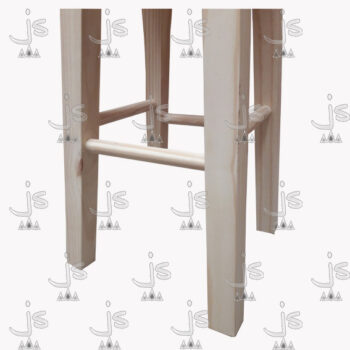 Taburete tapa cuadrada con paras de 2 x 2 mm y parantes redondos fabrica de muebles de pino js