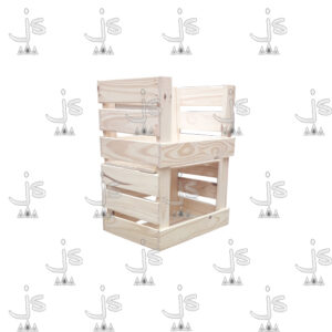 Cajon frutero de dos estantes hecho de madera de pino. Fabricado por JS. Fábrica de muebles.