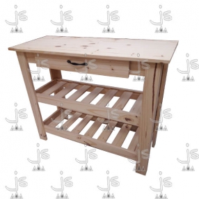Mesa quesera de campo de cuatro patas con dos estantes y un cajón con manija sin correderas metálicas hecho de madera de pino. Fabricado por JS. Fábrica de muebles.