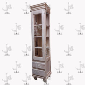 Cristalero vajillero vitrina de cuatro patas con cuatro estantes una puerta vitrina y dos cajones hecho de madera de pino. Fabricado por JS. Fábrica de muebles.